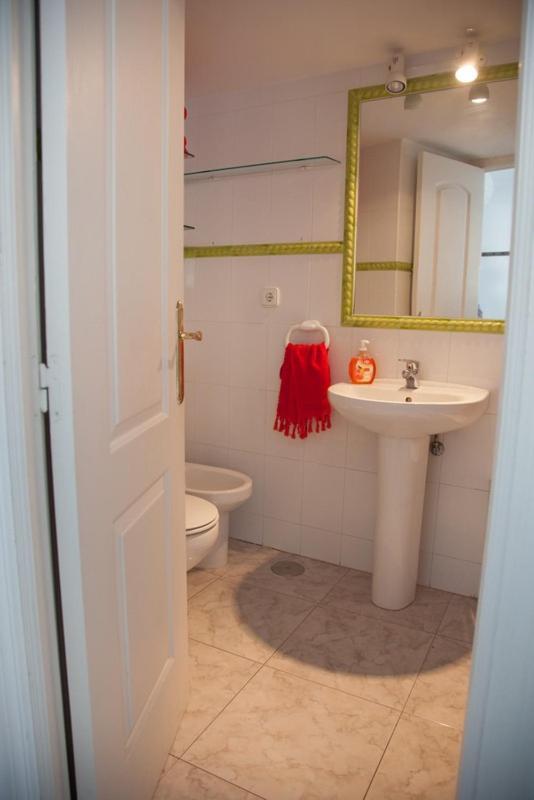 Appartamento Seafront Unbeatable Location A Benidorm Esterno foto